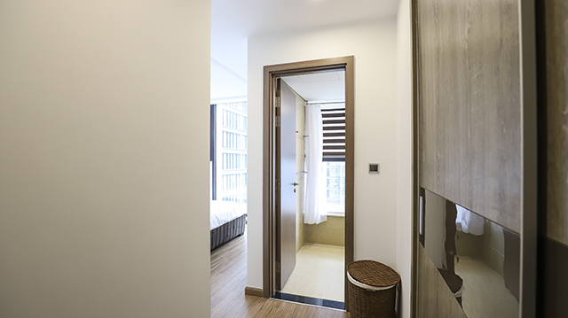 *Luxury Three Bedroom Apartment For Rent in Vinhomes Metropolis* 31