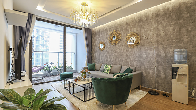 *Luxury Three Bedroom Apartment For Rent in Vinhomes Metropolis* 5