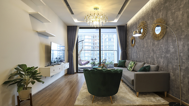 *Luxury Three Bedroom Apartment For Rent in Vinhomes Metropolis* 6