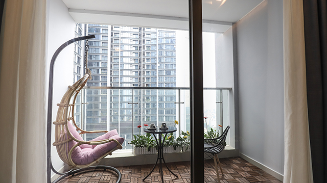 *Luxury Three Bedroom Apartment For Rent in Vinhomes Metropolis* 8