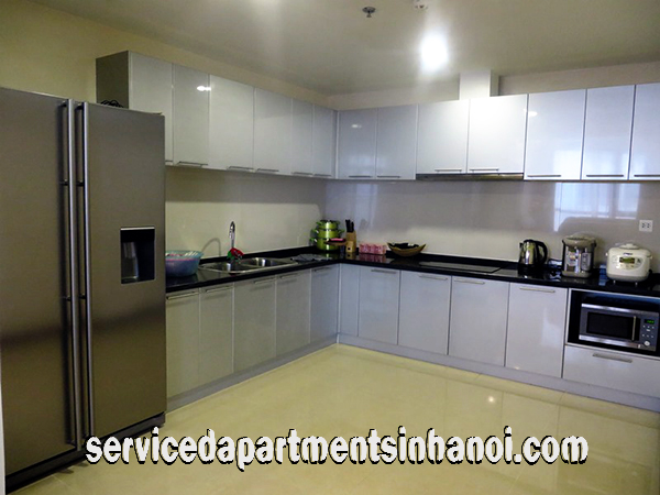 Luxury Three bedroom Apartment for rent in VinHomes Royal City 5
