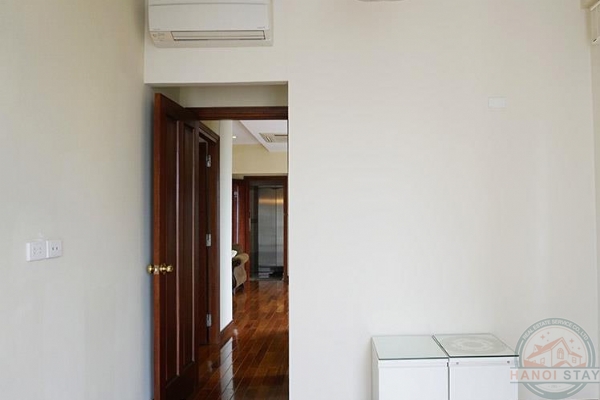Luxury Two bedroom Apartment for lease in Hai Ba Trung street, Hoan Kiem 9