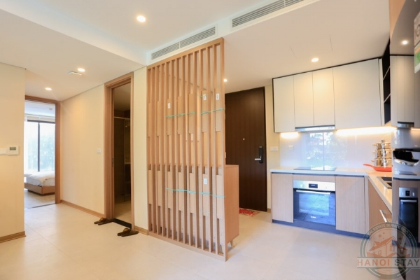 Luxury Two bedroom Apartment for rent in Tay Ho, near Somerset West Point 4