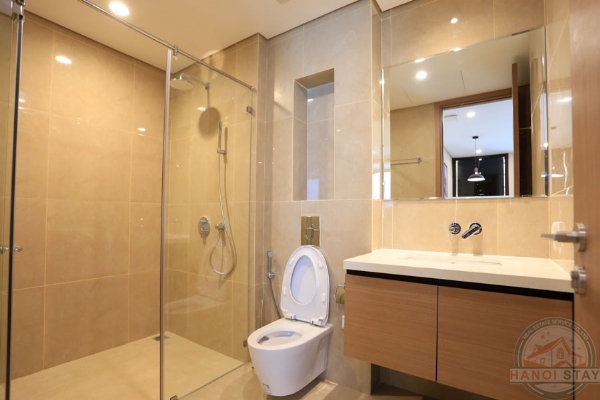 Luxury Two bedroom Apartment for rent in Tay Ho, near Somerset West Point 8