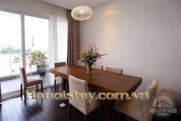*Magnificant & Panoramic Lake View 2 Bedroom Apartment Rental in Quang An street, Tay Ho* 4