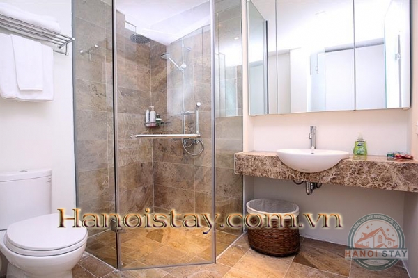 *Magnificant & Panoramic Lake View 2 Bedroom Apartment Rental in Quang An street, Tay Ho* 6