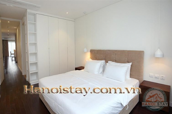 *Magnificant & Panoramic Lake View 2 Bedroom Apartment Rental in Quang An street, Tay Ho* 8