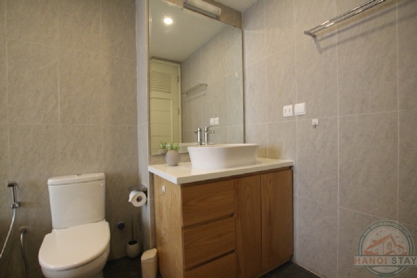 *Magnificent 1.5 BR Apartment for rent in Tay Ho Road, Central West Lake* 4
