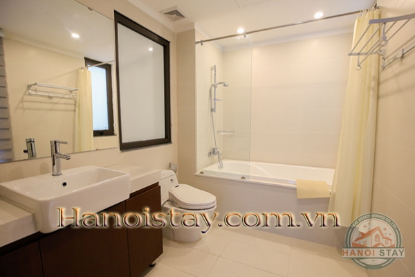 *Magnificent 2 Bedroom Property for Rent in Kim Ma street, Ba Dinh* 10