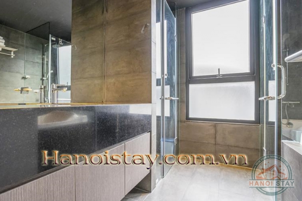 *Magnificent & Beautiful View 03 Bedroom Apartment Rental in Xuan Dieu str, Tay Ho* 23