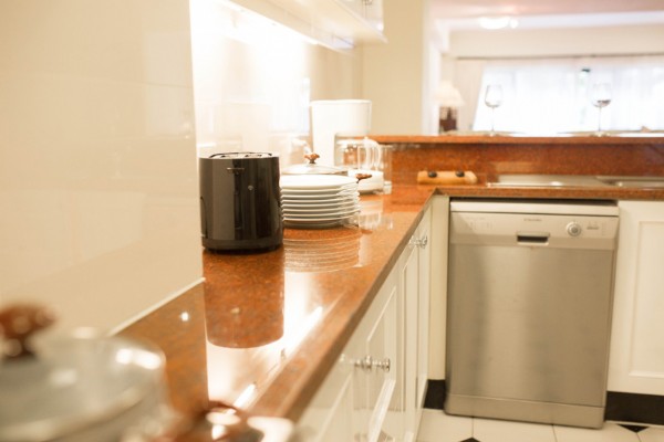 Mayfair Serviced Apartments 1