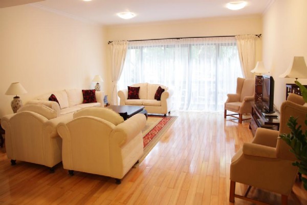 Mayfair Serviced Apartments 36