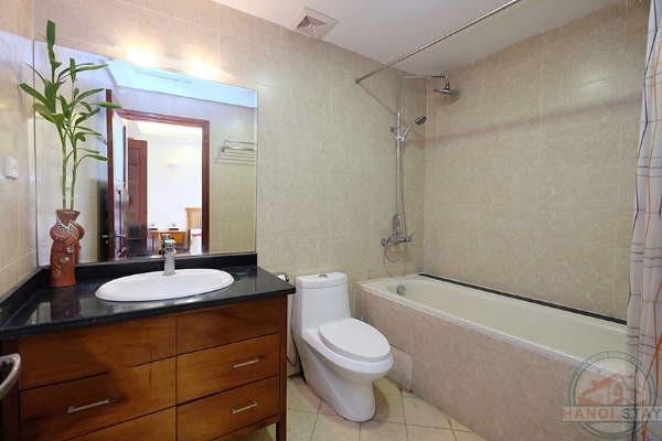 Modern 02 Bedroom Apartment for Rent in Kham Thien, Dong Da 11