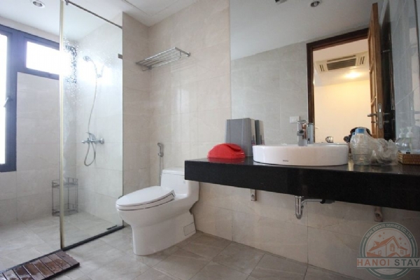 Modern 1-BR with Breathtaking Lake Views in Nhat Chieu, Tay Ho 7