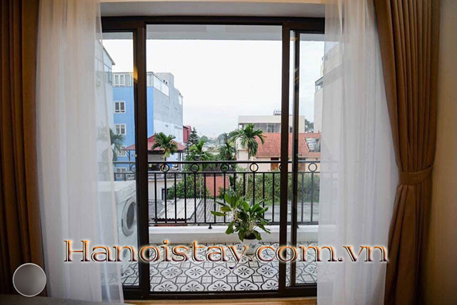 *Modern & Bright 2 Bedroom Apartment For Rent in Au Co Street, Tay Ho* 4