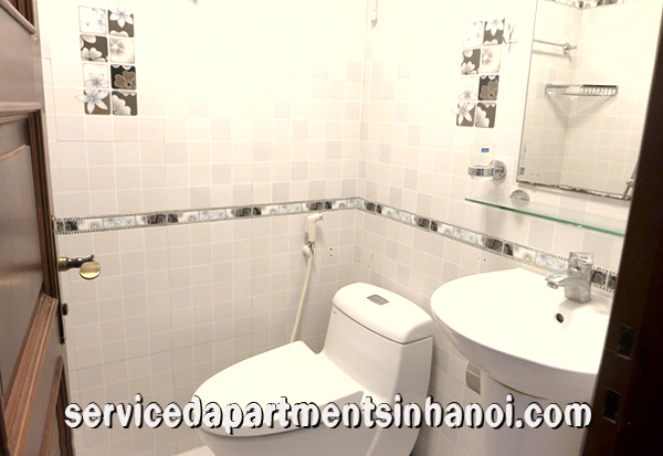 Modern Four bedroom apartment for rent in Thuy Khue str 8