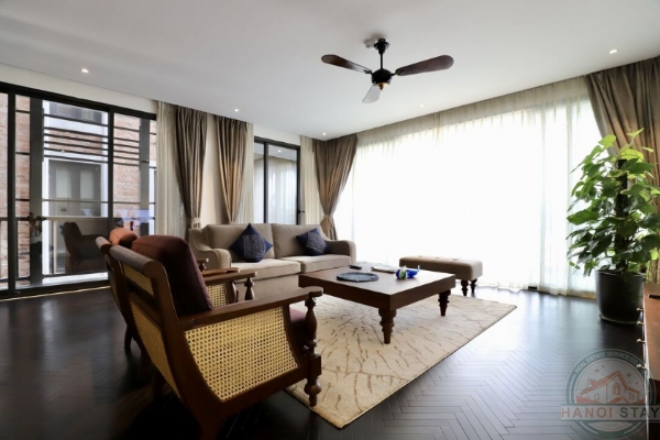 Modern Luxury: Spacious 4-Bedroom Apartment for Rent on Quang Khanh Street, Near the Lake 1