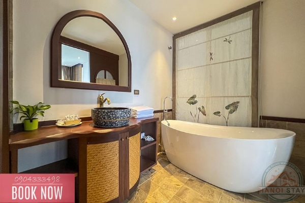Modern Luxury: Spacious 4-Bedroom Apartment for Rent on Quang Khanh Street, Near the Lake 21