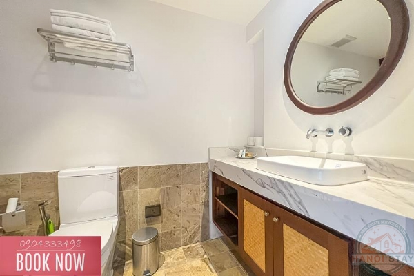 Modern Luxury: Spacious 4-Bedroom Apartment for Rent on Quang Khanh Street, Near the Lake 24