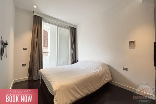 Modern Luxury: Spacious 4-Bedroom Apartment for Rent on Quang Khanh Street, Near the Lake 26