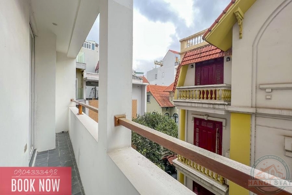 Modern Luxury: Spacious 4-Bedroom Apartment for Rent on Quang Khanh Street, Near the Lake 28