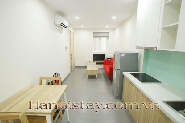 Modern one Bedroom Apartment Rental in Hoang hoa Tham str, Ba Dinh, Cheap Price 4