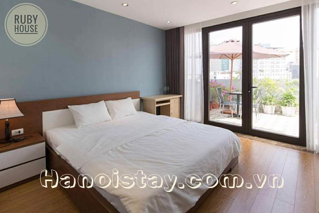 Modern Serviced Apartment Rental Near Hoang Cau Lake and Lang Ha street, Dong Da 3