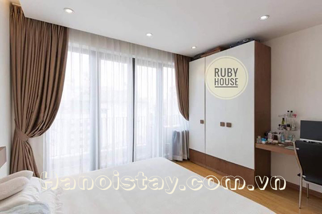 Modern Serviced Apartment Rental Near Hoang Cau Lake and Lang Ha street, Dong Da 4