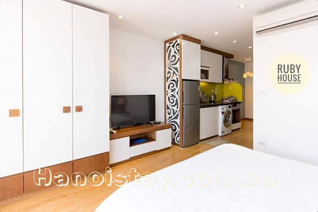 Modern Serviced Apartment Rental Near Hoang Cau Lake and Lang Ha street, Dong Da 5