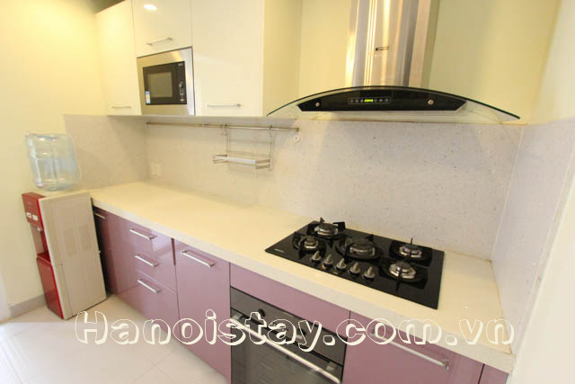 Modern Three Bedroom Apartment Rental in Giang Vo street, Dong Da 11