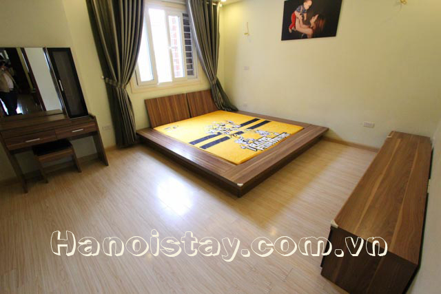 Modern Three Bedroom Apartment Rental in Giang Vo street, Dong Da 5