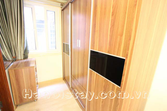 Modern Three Bedroom Apartment Rental in Giang Vo street, Dong Da 9
