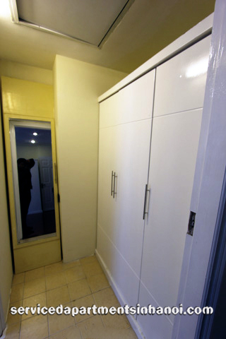 Modern Two bedroom apartment for rent in Tran Quoc Toan Str, Hoan Kiem 10