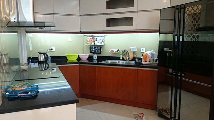 Modern Two bedroom apartment in R4 Vinhomes Royal City for lease 5