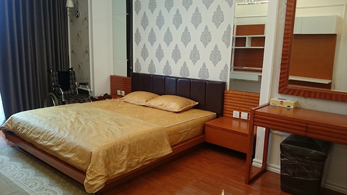 Modern Two bedroom apartment in R4 Vinhomes Royal City for lease 6