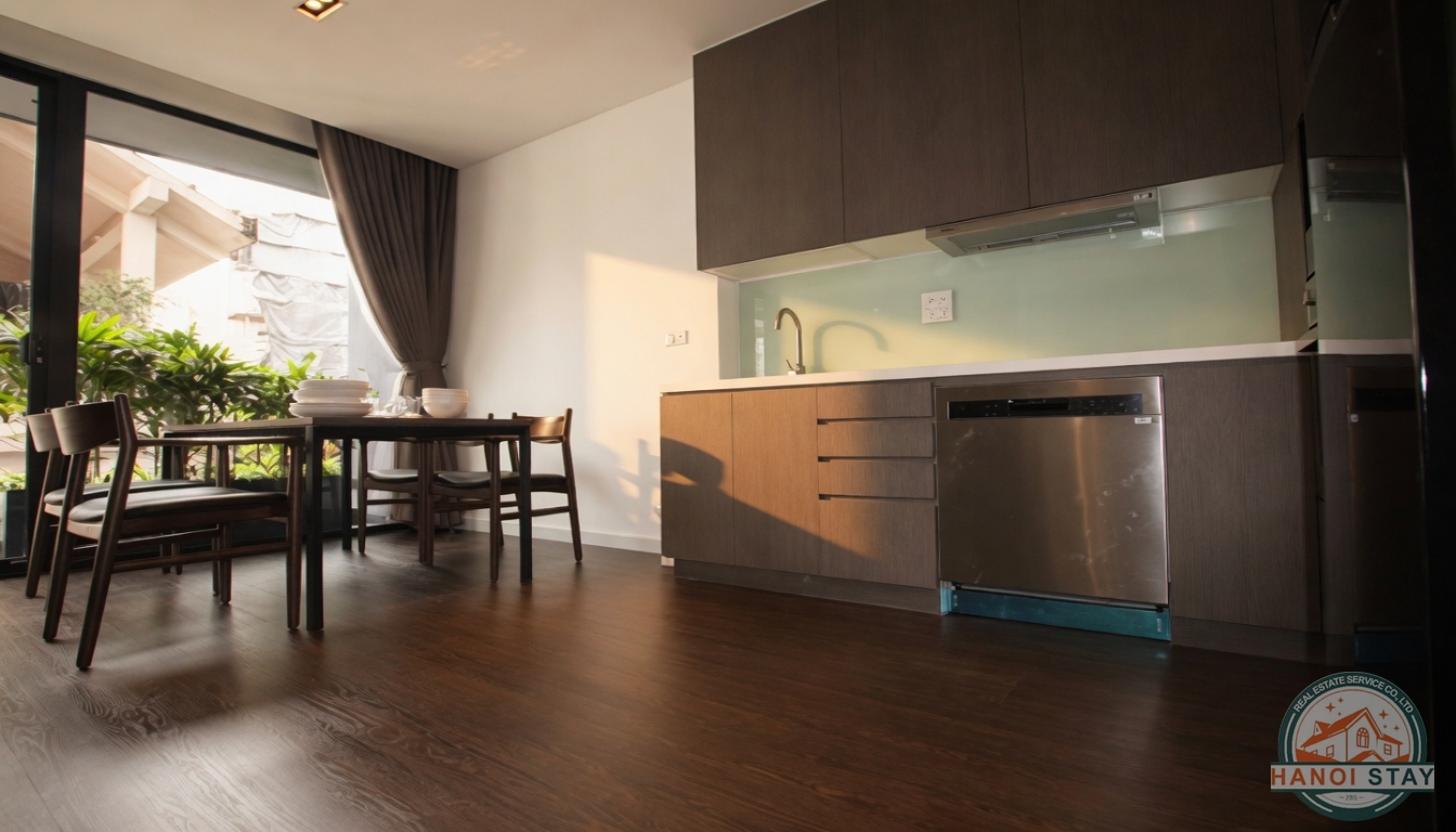 Modern Two bedroom Apartment Rental in Xuan Dieu, Center of Tay Ho 5
