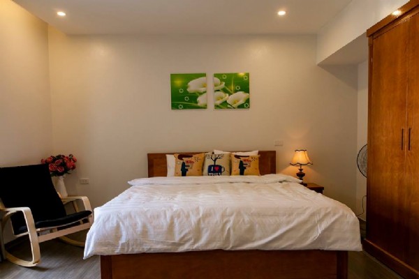 New and Cozy Studio Property Rental in Tu Hoa street, Tay Ho 1