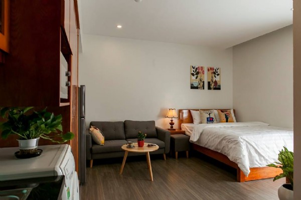 New and Cozy Studio Property Rental in Tu Hoa street, Tay Ho 3