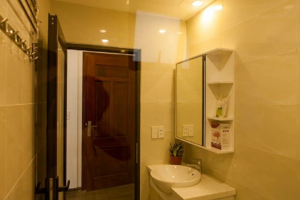 New and Cozy Studio Property Rental in Tu Hoa street, Tay Ho 6