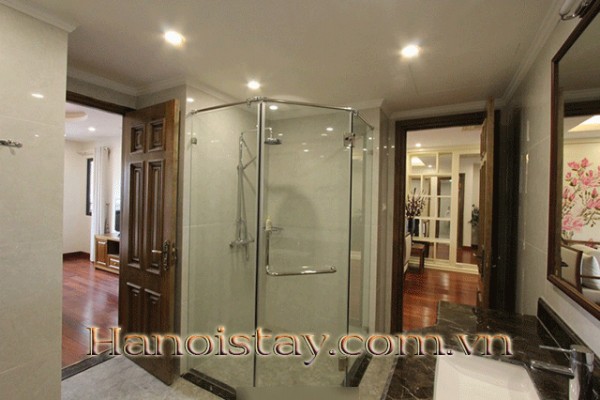 New and Nice One bedroom Property Rental in Tran Quoc Toan street, Hoan Kiem 2