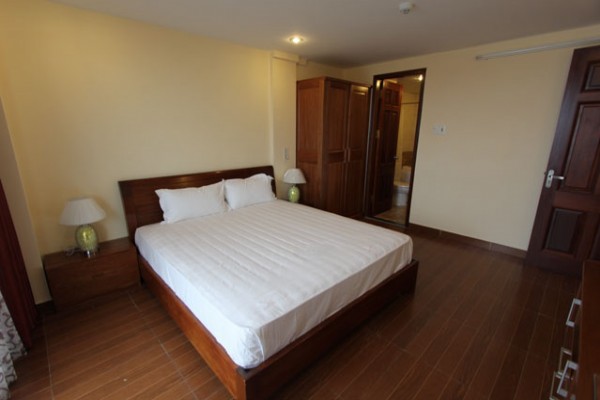 New LakeView Apartment with 04 bedrooms for rent in West lake 4