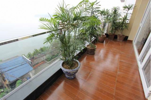 New LakeView Apartment with 04 bedrooms for rent in West lake 5