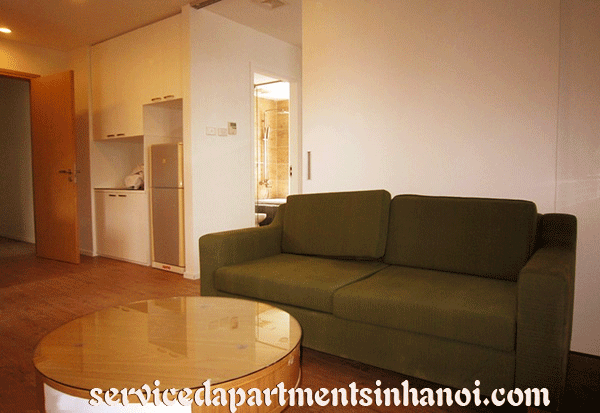 Newly renovated apartment rental in Trieu Viet Vuong st, Hai Ba Trung. Full service 3