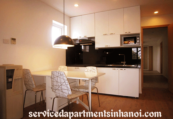 Newly renovated apartment rental in Trieu Viet Vuong st, Hai Ba Trung. Full service 4