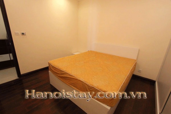 Nice and Modern Two Bedroom Apartment Rental in HongKong Tower, Dong Da 6