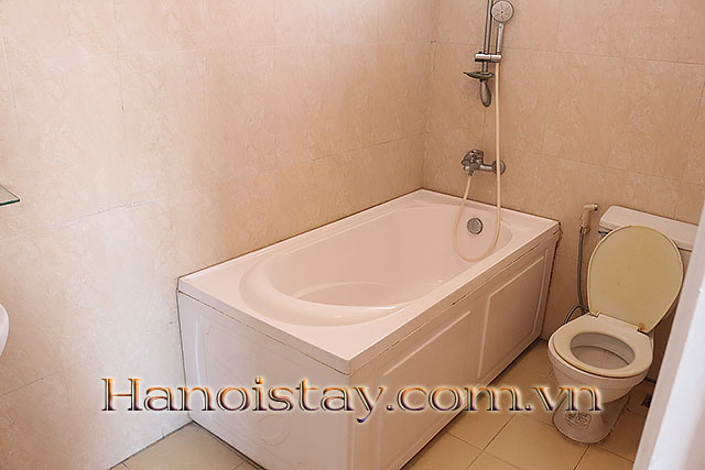 Nice Penhouse for rent Near Hanoi Railway station, Hoan Kiem District 4