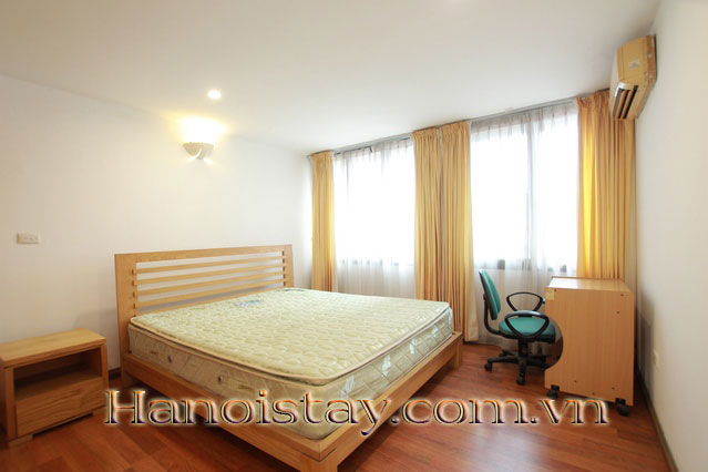 Nice two bedroom apartment for rent near Parkson Tower, Dong Da 11