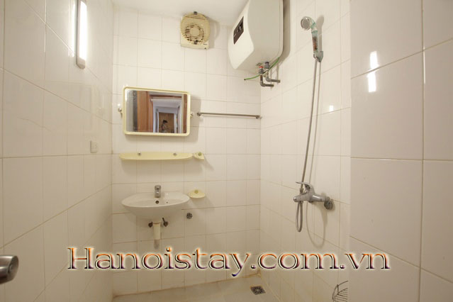 Nice two bedroom apartment for rent near Parkson Tower, Dong Da 14