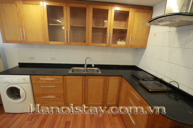 Nice two bedroom apartment for rent near Parkson Tower, Dong Da 3