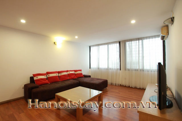 Nice two bedroom apartment for rent near Parkson Tower, Dong Da 6